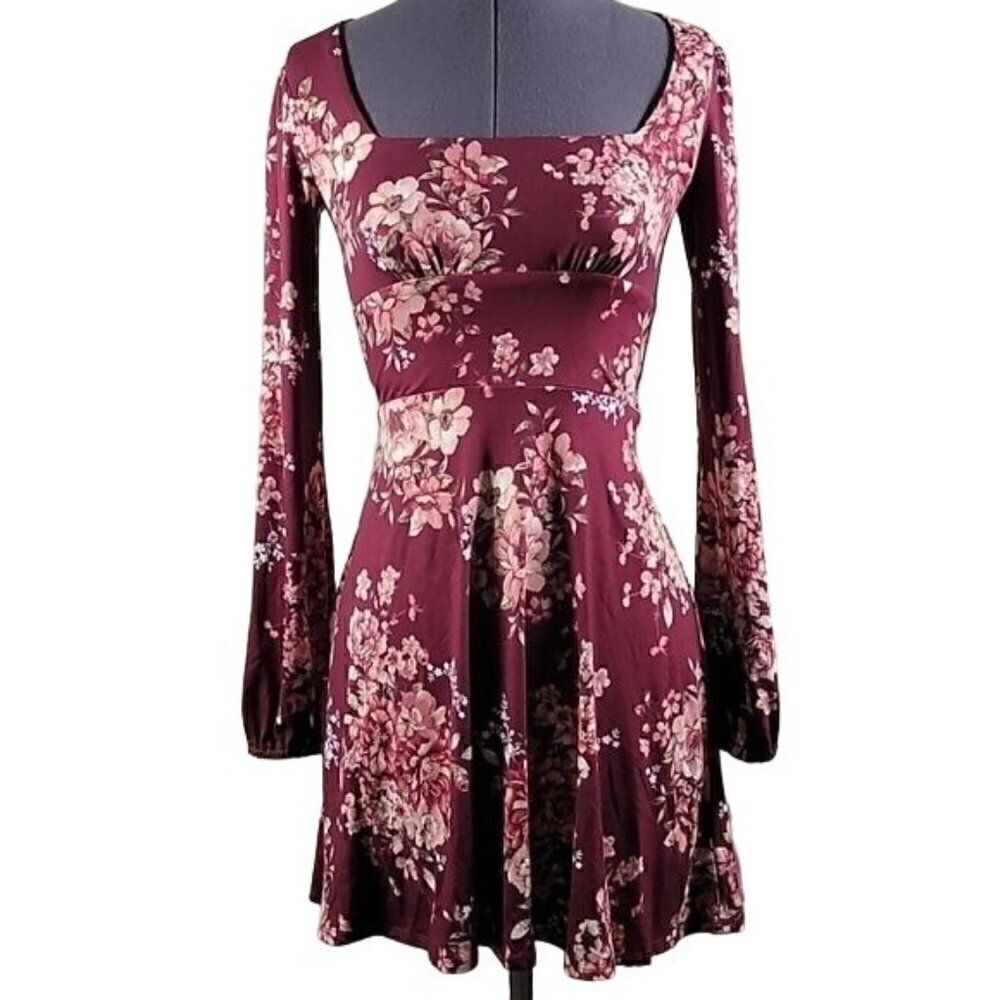 NWOT B. Darlin Floral Fit & Flare Dress Sz 0